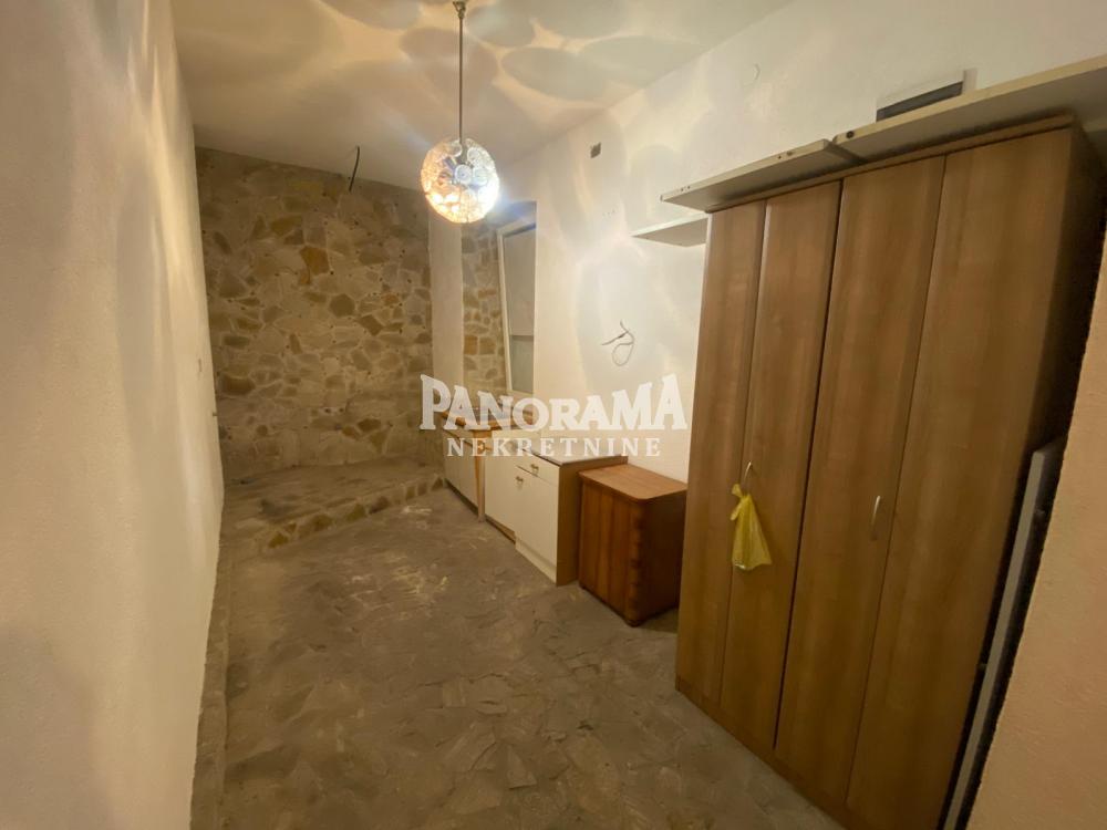 Slika 9 - Karađorđeva,  Lokal za izdavanje, 77m2, 850€