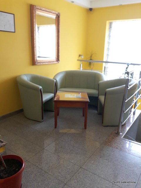 Slika 2 - Kralja Petra Karađorđevića,  Lokal na prodaju, 480m2, 425.000€