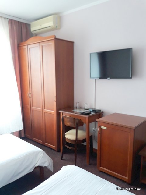 Slika 5 - Kralja Petra Karađorđevića,  Lokal na prodaju, 480m2, 425.000€