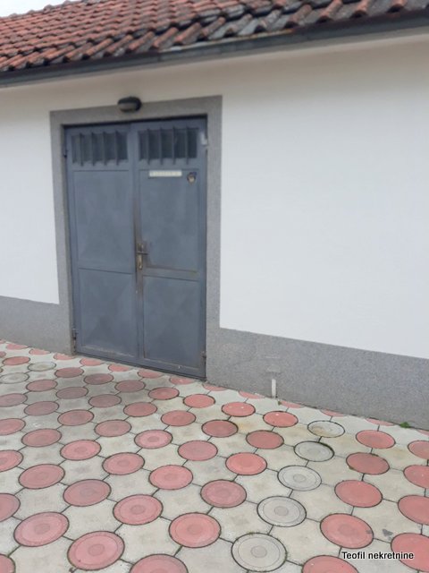 Slika 11 - Kralja Petra Karađorđevića,  Lokal na prodaju, 480m2, 425.000€