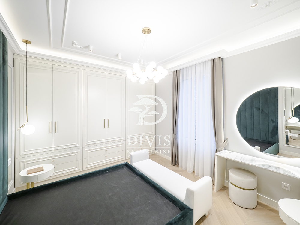 Slika 1 - Krunska , Četvorosoban stan na prodaju, 100m2, 550.000€