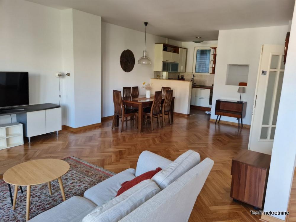Slika 4 - Mutapova, Petosoban stan za izdavanje, 130m2, 1.550€