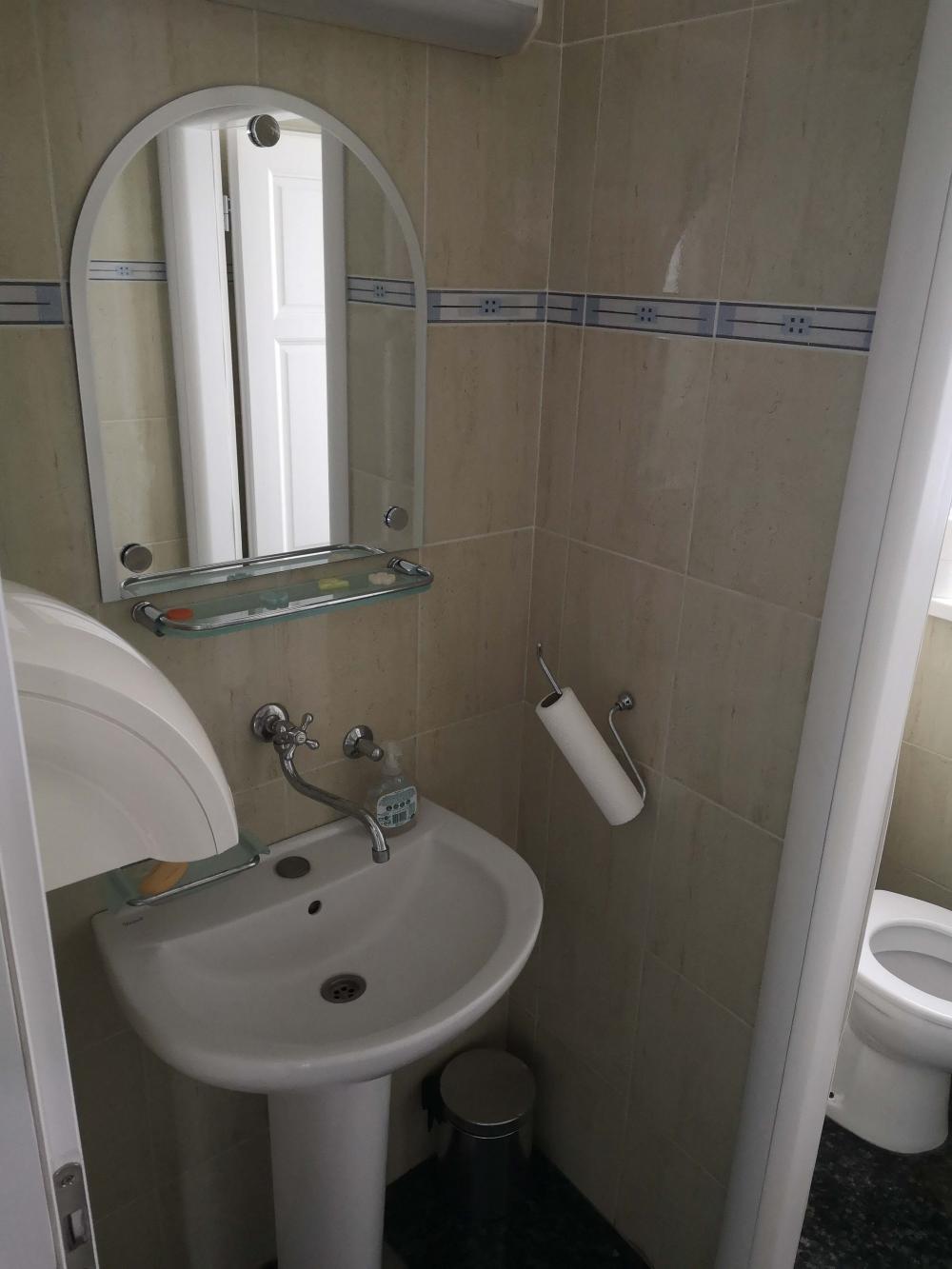 Slika 8 - Dragacevska,  Lokal na prodaju, 299m2, 598.000€