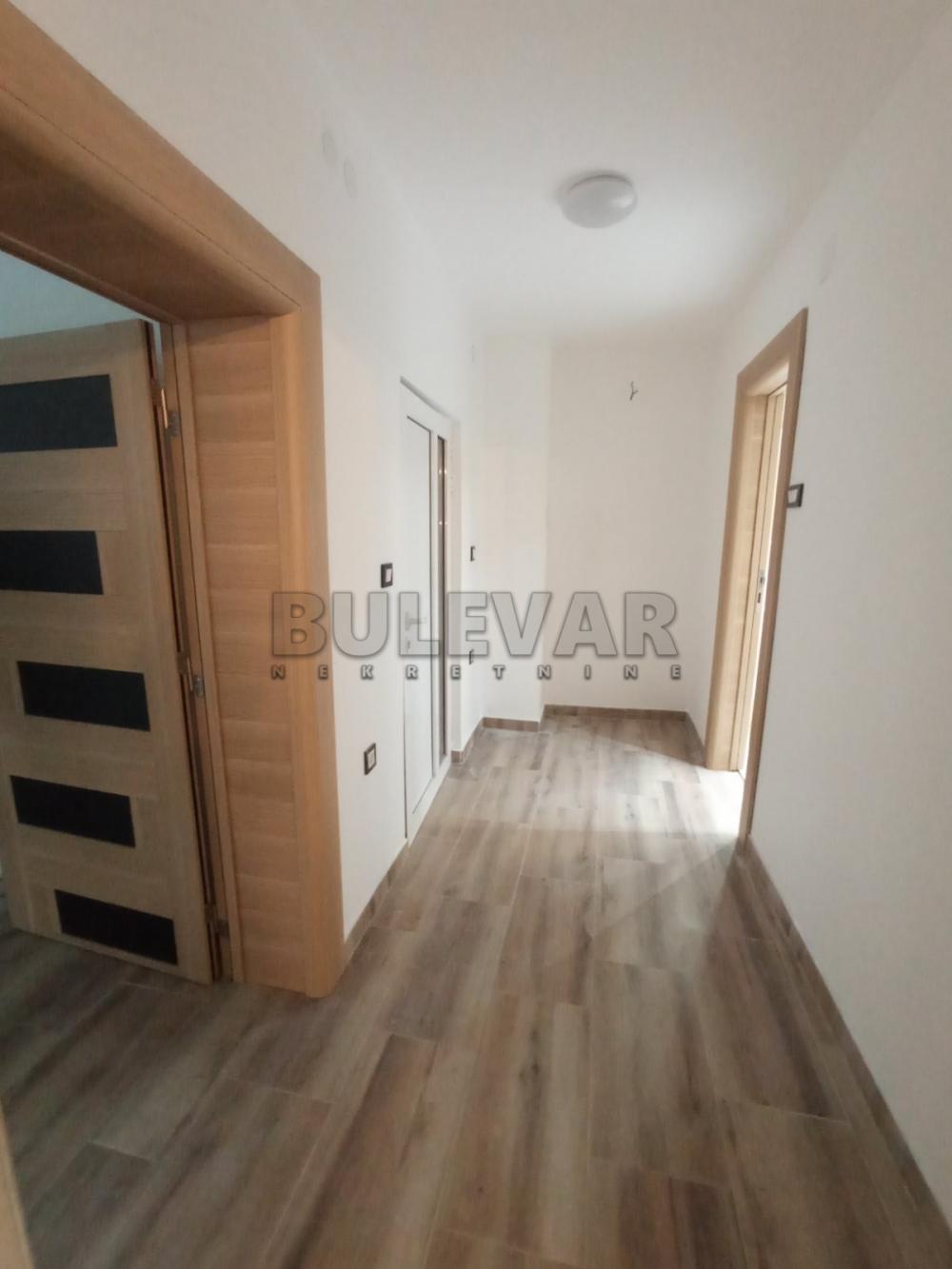 Slika 3 - Vojvode Gojka,  Lokal za izdavanje, 80m2, 550€