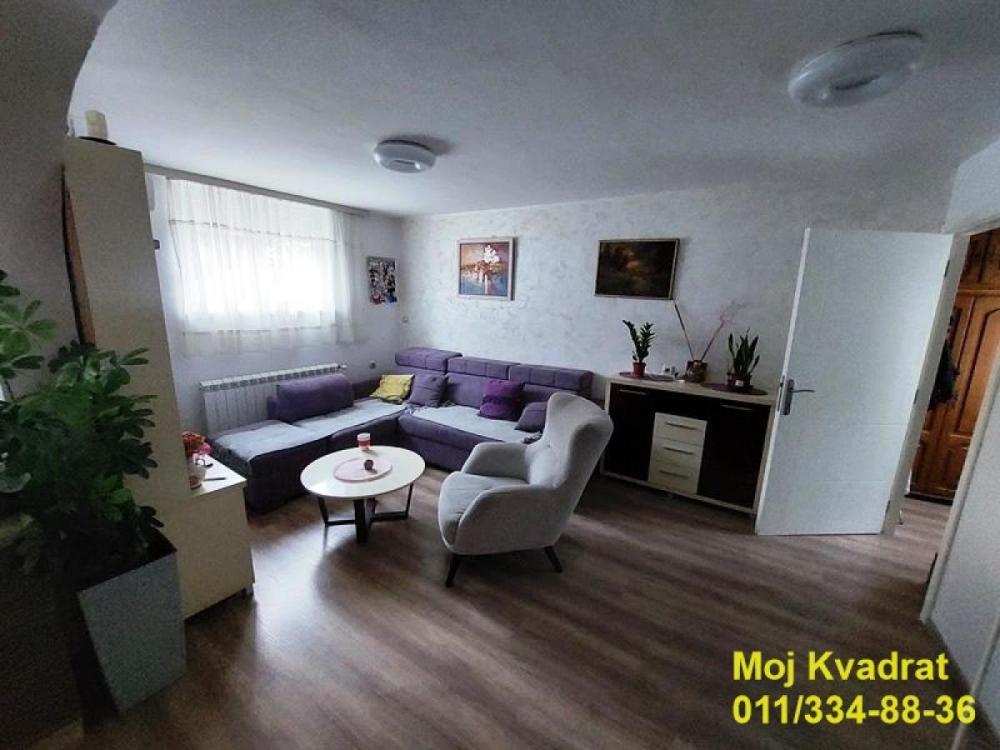 Glavna slika - Kuća na prodaju, 227m2, 399.900€