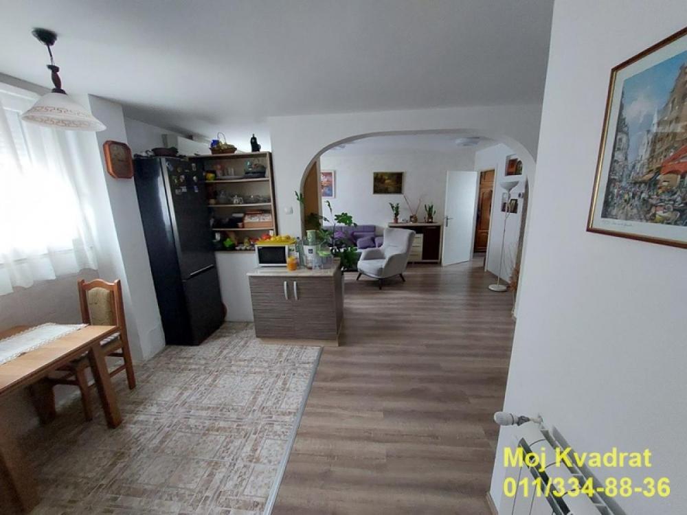 Slika 2 -  Kuća na prodaju, 227m2, 399.900€
