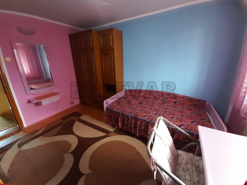 Slika 5 - Bulevar 12.februar, Dvosoban stan za izdavanje, 45m2, 300€