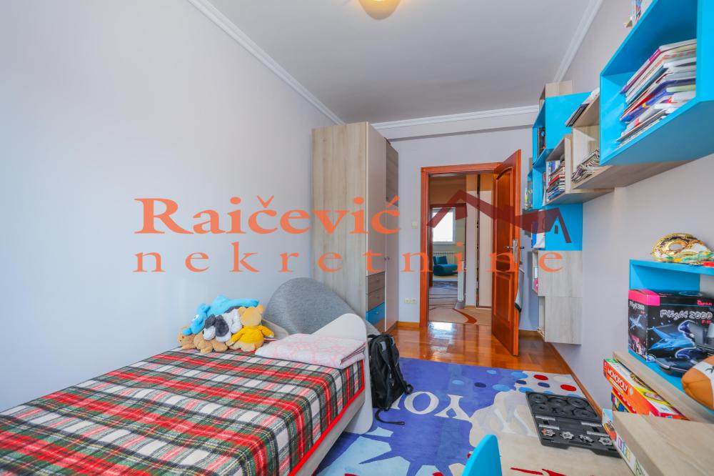 Slika 10 - Vozdovacka crkva, Četvorosoban stan na prodaju, 86m2, 240.000€