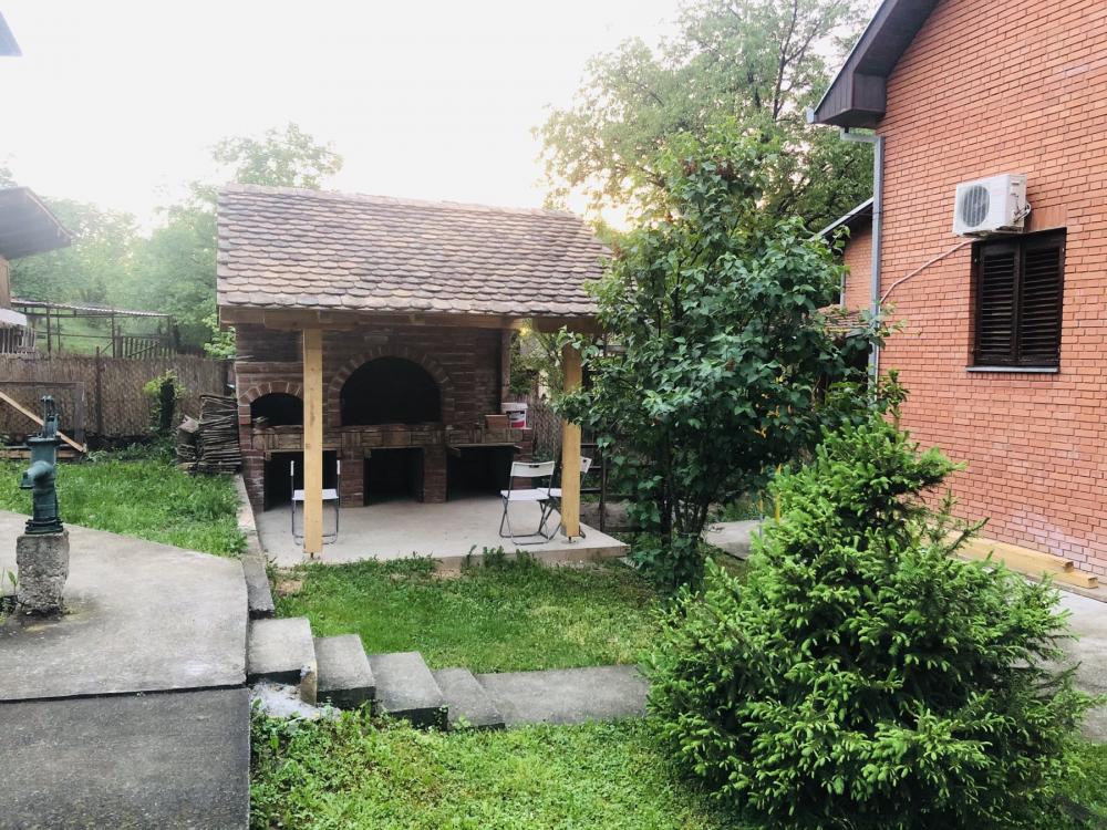 Slika 3 -  Kuća za izdavanje, 120m2, 1.000€
