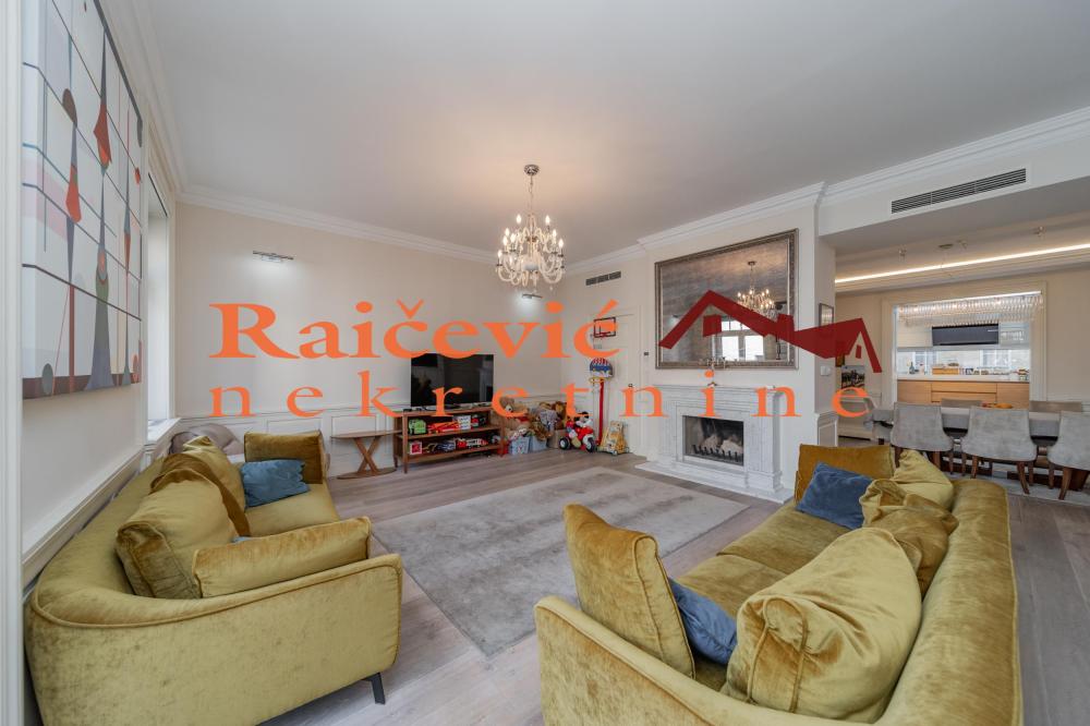 Slika 1 - Brace Jugovica, Trosoban stan za izdavanje, 150m2, 2.200€