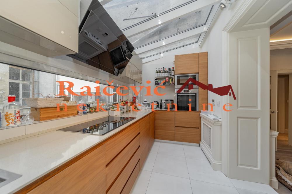 Slika 6 - Brace Jugovica, Trosoban stan za izdavanje, 150m2, 2.200€