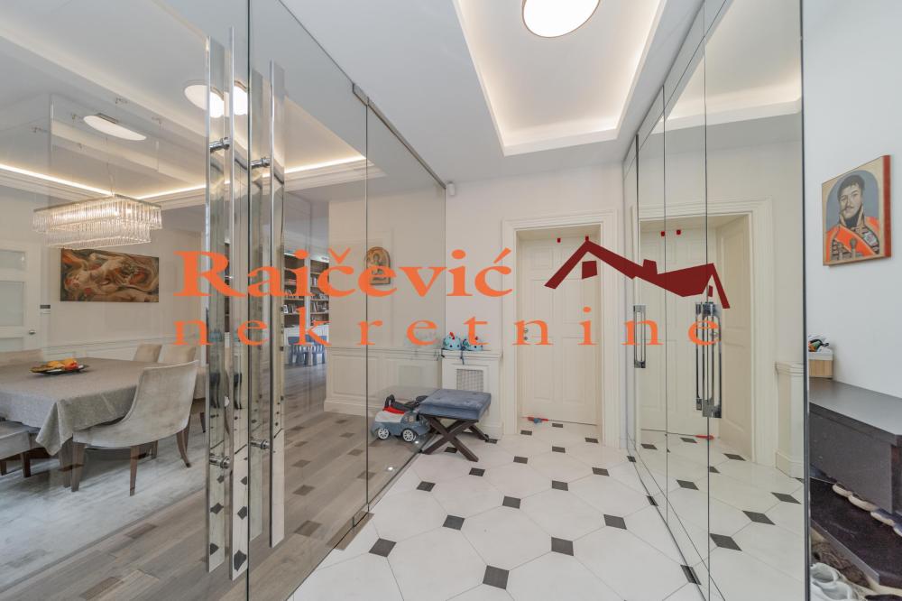 Slika 9 - Brace Jugovica, Trosoban stan za izdavanje, 150m2, 2.200€