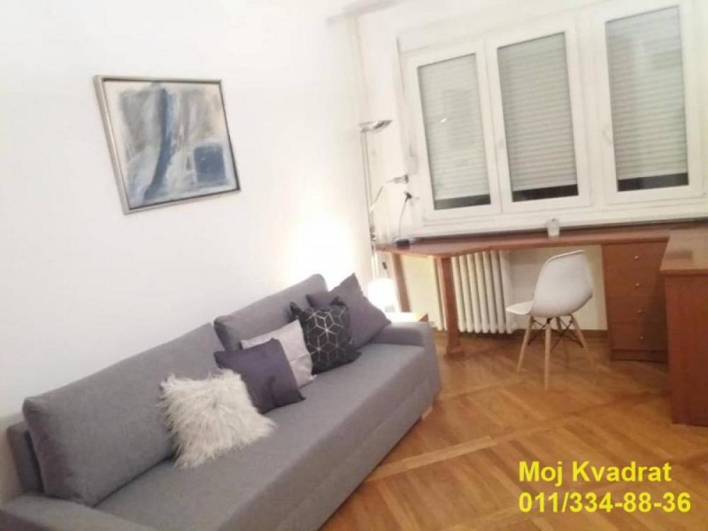 Slika 11 - Četvorosoban stan za izdavanje, 94m2, 1.200€
