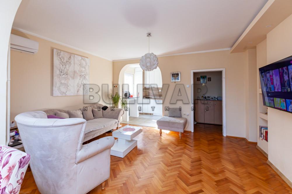 Slika 2 - Mokranjčeva,  Kuća na prodaju, 350m2, 385.000€