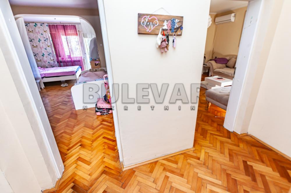 Slika 8 - Mokranjčeva,  Kuća na prodaju, 350m2, 385.000€