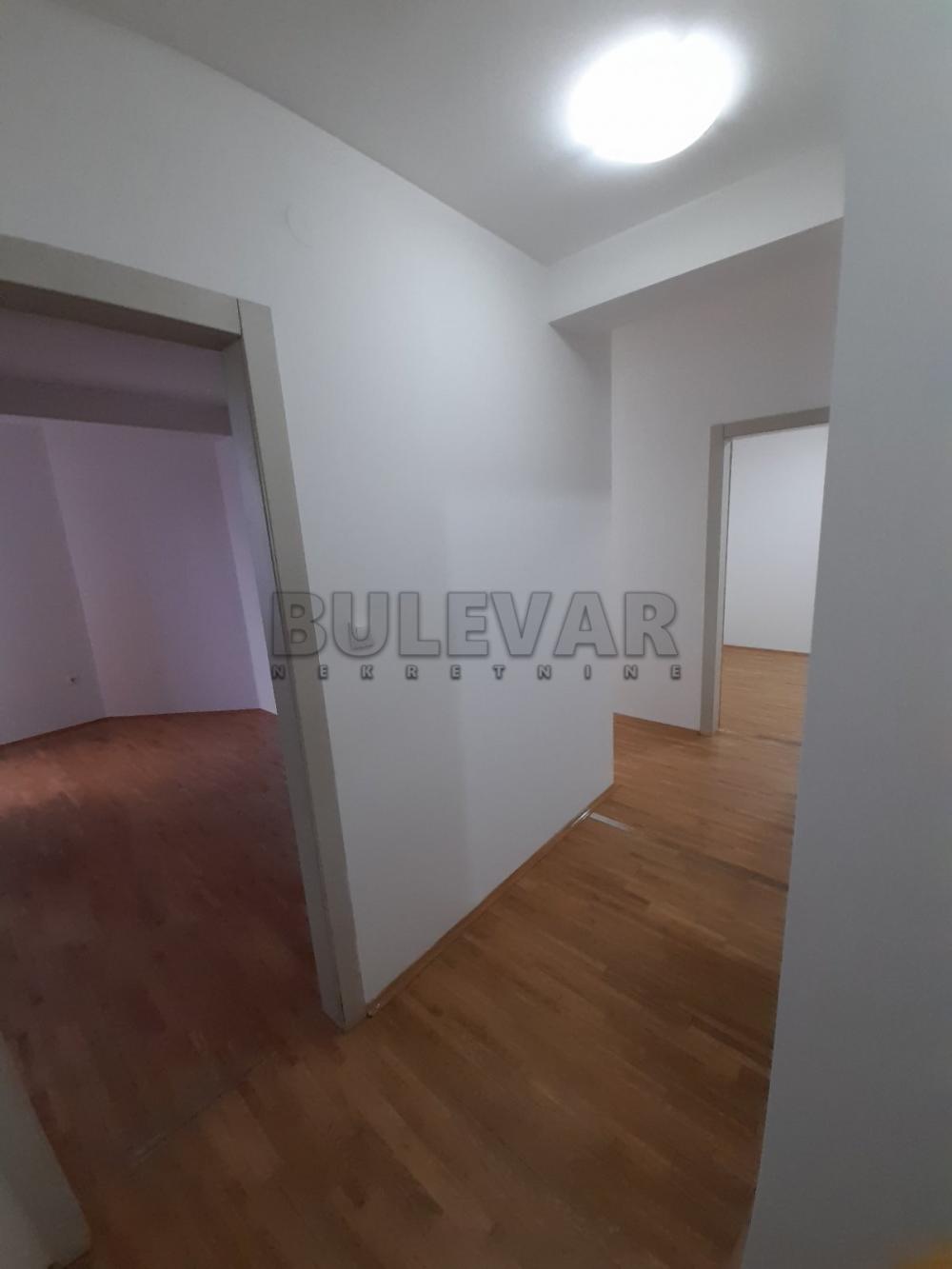 Slika 3 - Cara Dušana, Dvoiposoban stan za izdavanje, 74m2, 600€