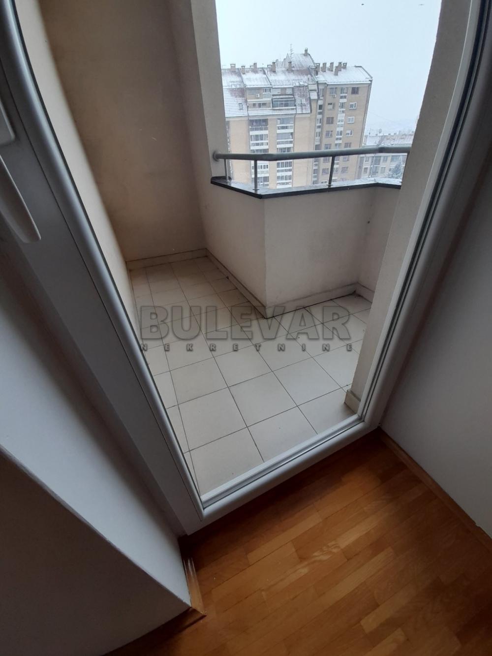 Slika 6 - Cara Dušana, Dvoiposoban stan za izdavanje, 74m2, 600€