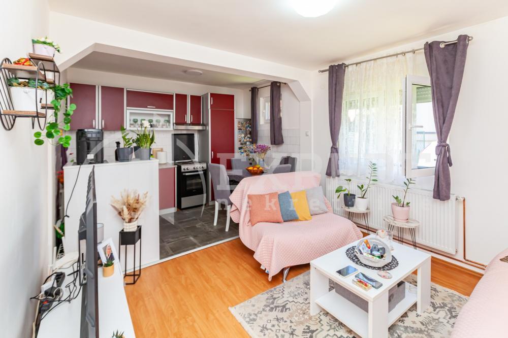 Glavna slika -Borska,  Kuća na prodaju, 94m2, 180.000€