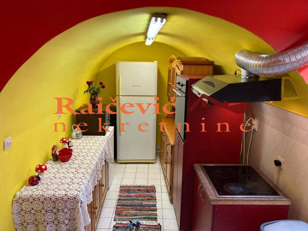 Slika 5 - Kej oslobodjenja, Četvorosoban stan na prodaju, 84m2, 310.000€