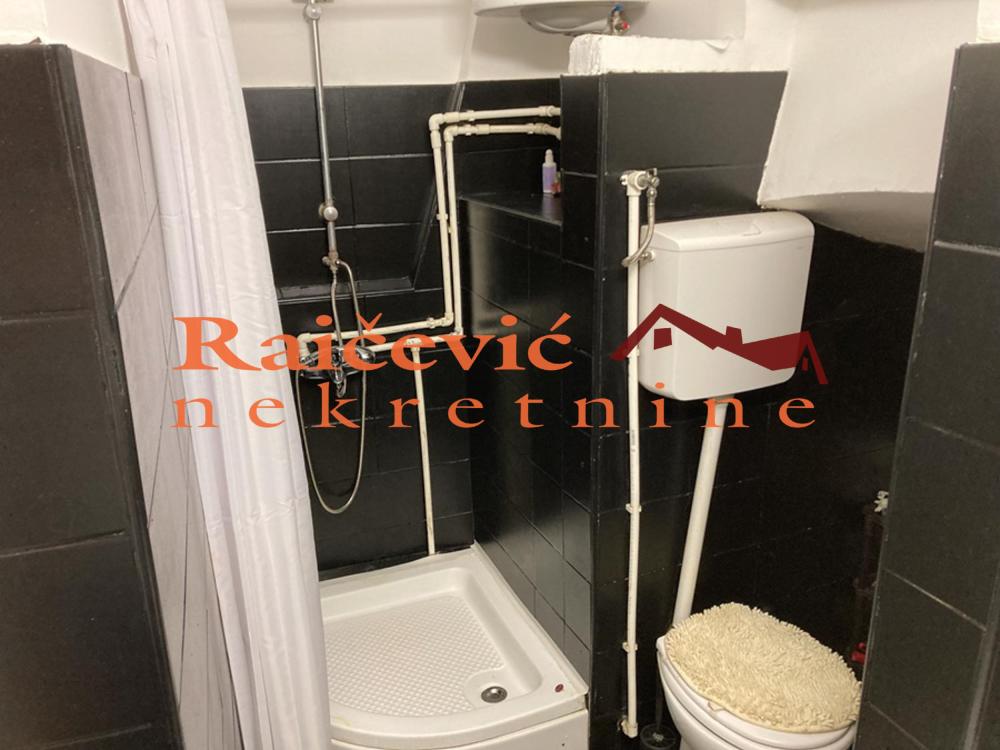 Slika 8 - Kej oslobodjenja, Četvorosoban stan na prodaju, 84m2, 310.000€