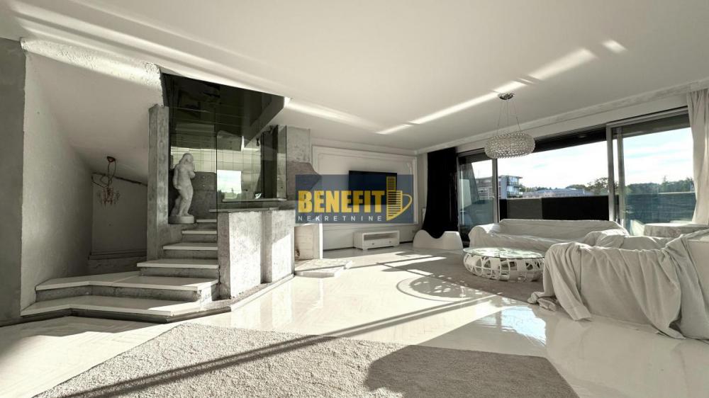 Slika 1 - Četvorosoban stan na prodaju, 244m2, 900.000€