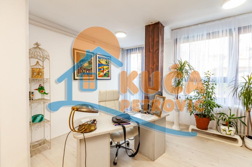 Slika 1 - Vojvode Tankosića,  Kuća na prodaju, 400m2, 380.000€