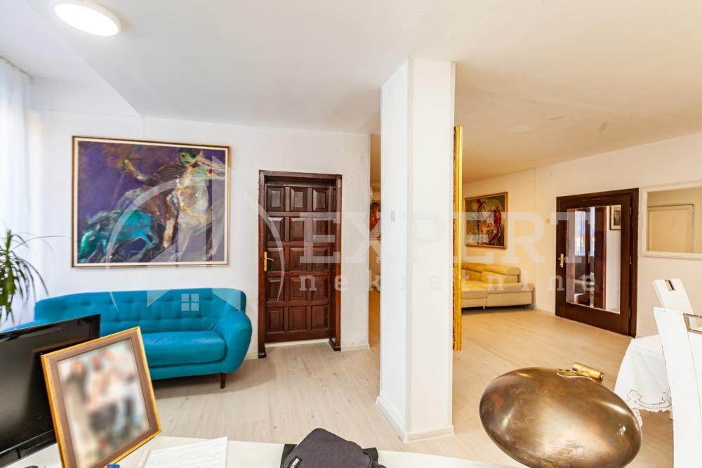 Glavna slika -Vojvode Tankosića,  Kuća na prodaju, 400m2, 380.000€