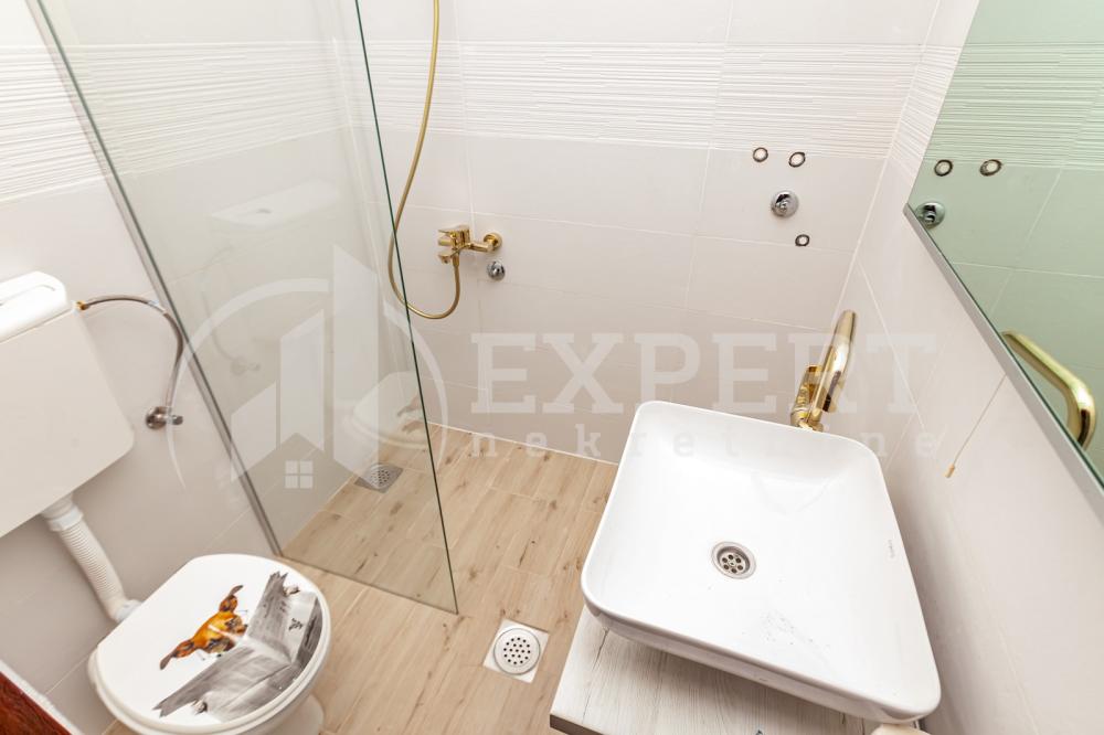 Slika 8 - Vojvode Tankosića,  Kuća na prodaju, 400m2, 380.000€