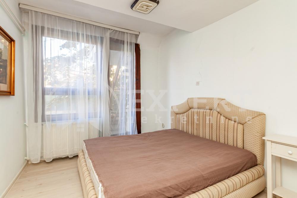 Slika 5 - Vojvode Tankosića,  Kuća na prodaju, 400m2, 380.000€