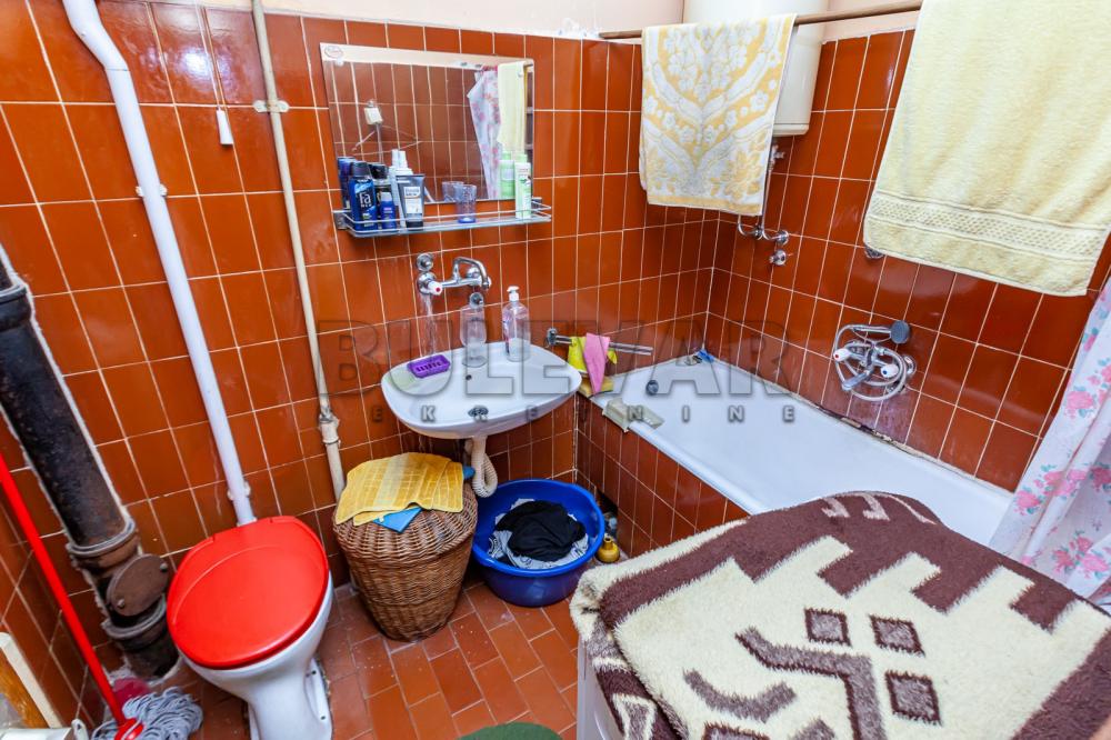 Slika 7 - Trg kralja Aleksandra Ujedinitelja, Dvoiposoban stan na prodaju, 75m2, 123.600€