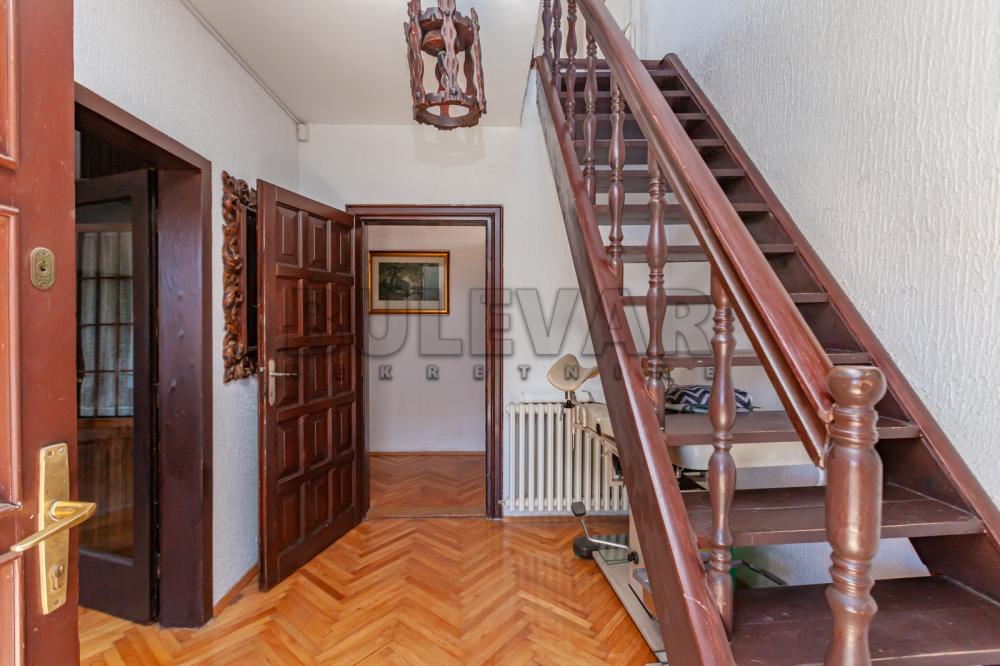 Slika 10 - Vojvode Tankosića,  Kuća na prodaju, 400m2, 380.000€