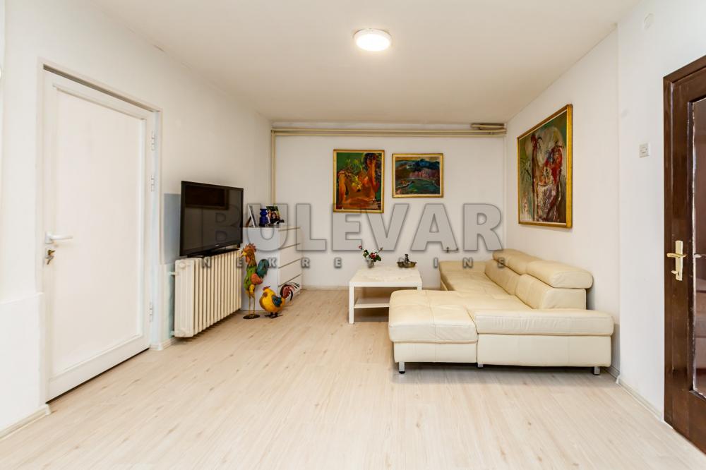 Slika 2 - Vojvode Tankosića,  Kuća na prodaju, 400m2, 380.000€