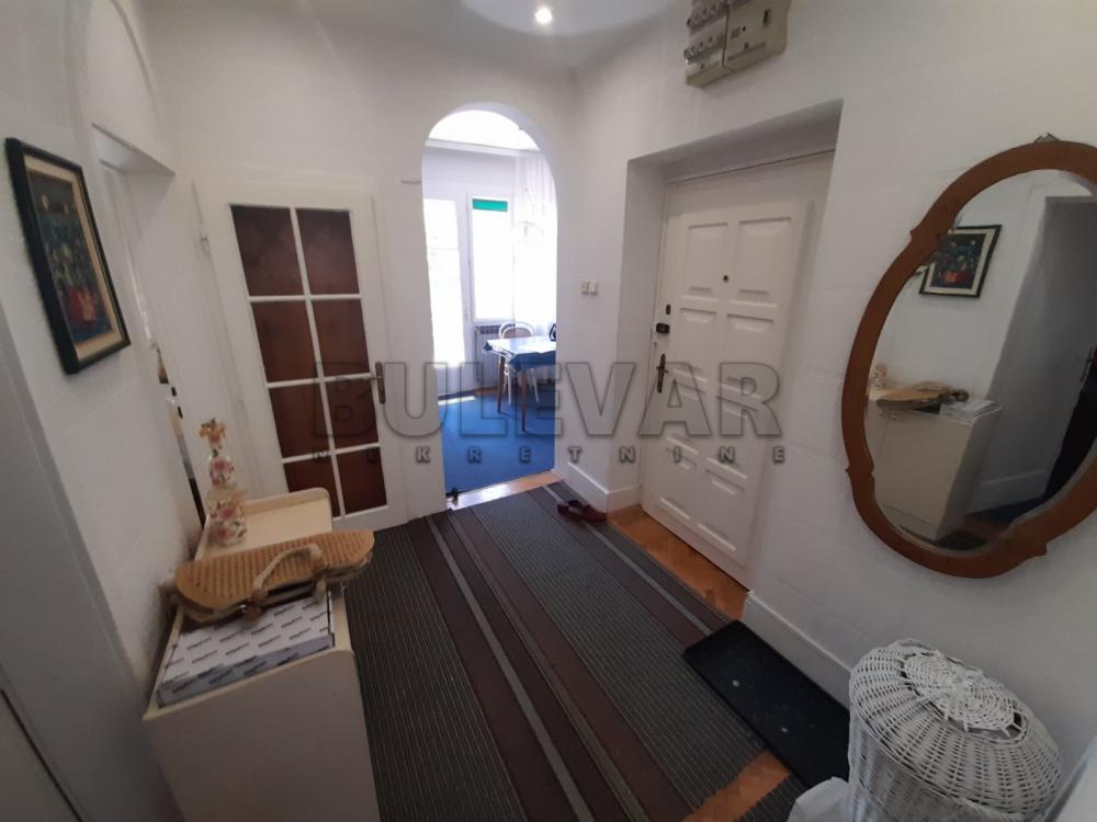 Slika 4 - Cara Dušana, Dvosoban stan za izdavanje, 51m2, 300€