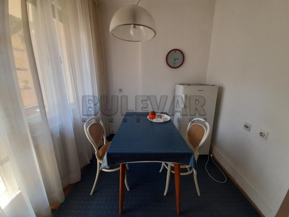 Slika 7 - Cara Dušana, Dvosoban stan za izdavanje, 51m2, 300€
