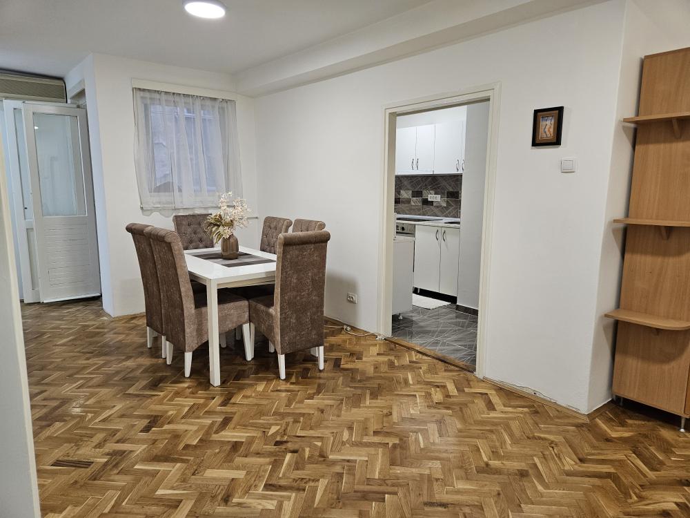 Slika 8 - Bul despota Stefana, Troiposoban stan za izdavanje, 94m2, 1.200€