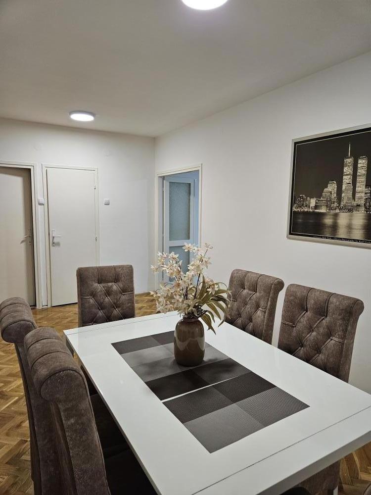 Slika 7 - Bul despota Stefana, Troiposoban stan za izdavanje, 94m2, 1.200€