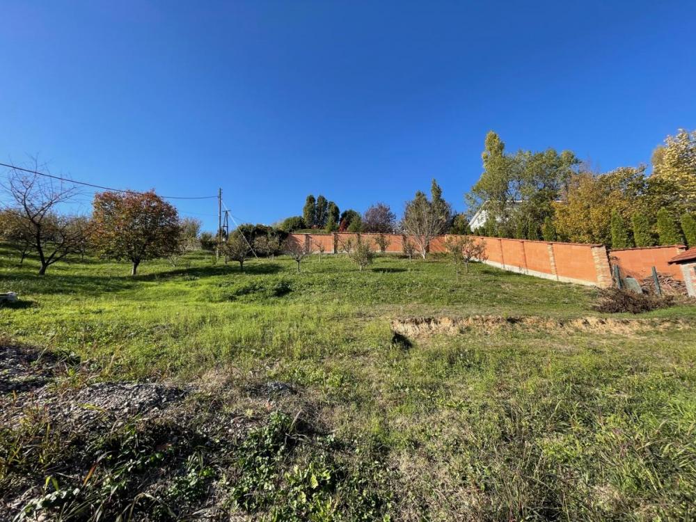 Slika 1 -  Plac na prodaju, Paragovo, , 75.000€