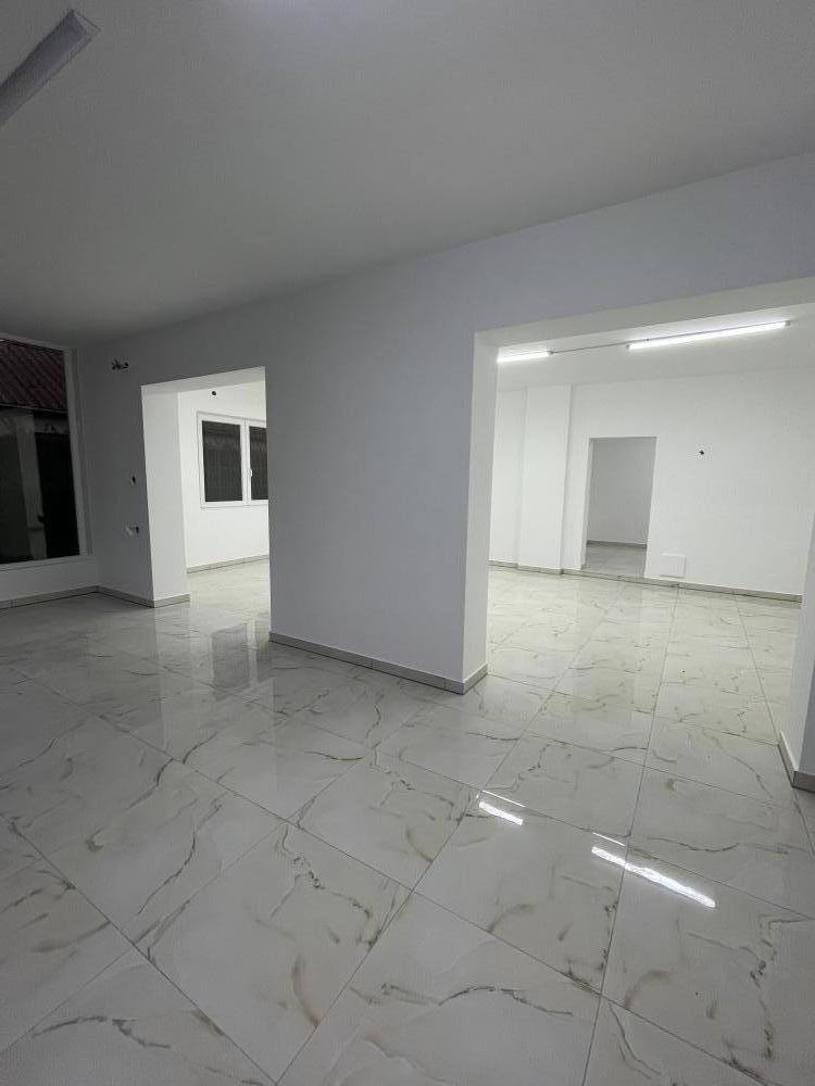 Slika 2 - Mileta Đurđanovića 71,  Lokal za izdavanje, 100m2, 700€