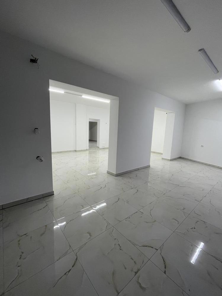 Slika 3 - Mileta Đurđanovića 71,  Lokal za izdavanje, 100m2, 700€