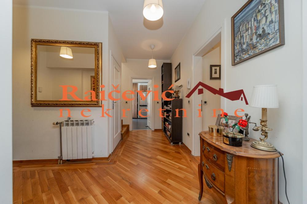 Slika 7 - Bulevar kralja Aleksandra, Petosoban stan na prodaju, 160m2, 595.000€