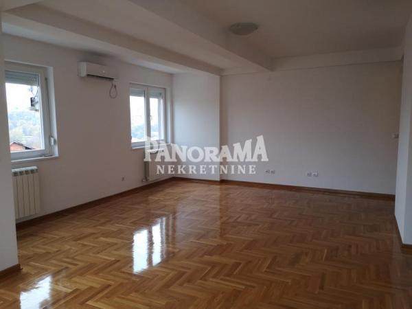 Slika 1 - Slobodana Lale Berberskog, Dvosoban stan za izdavanje, 83m2, 650€