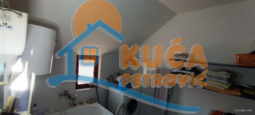 Slika 8 - Bulevar svetog cara,  Kuća za izdavanje, 160m2, 1.000€