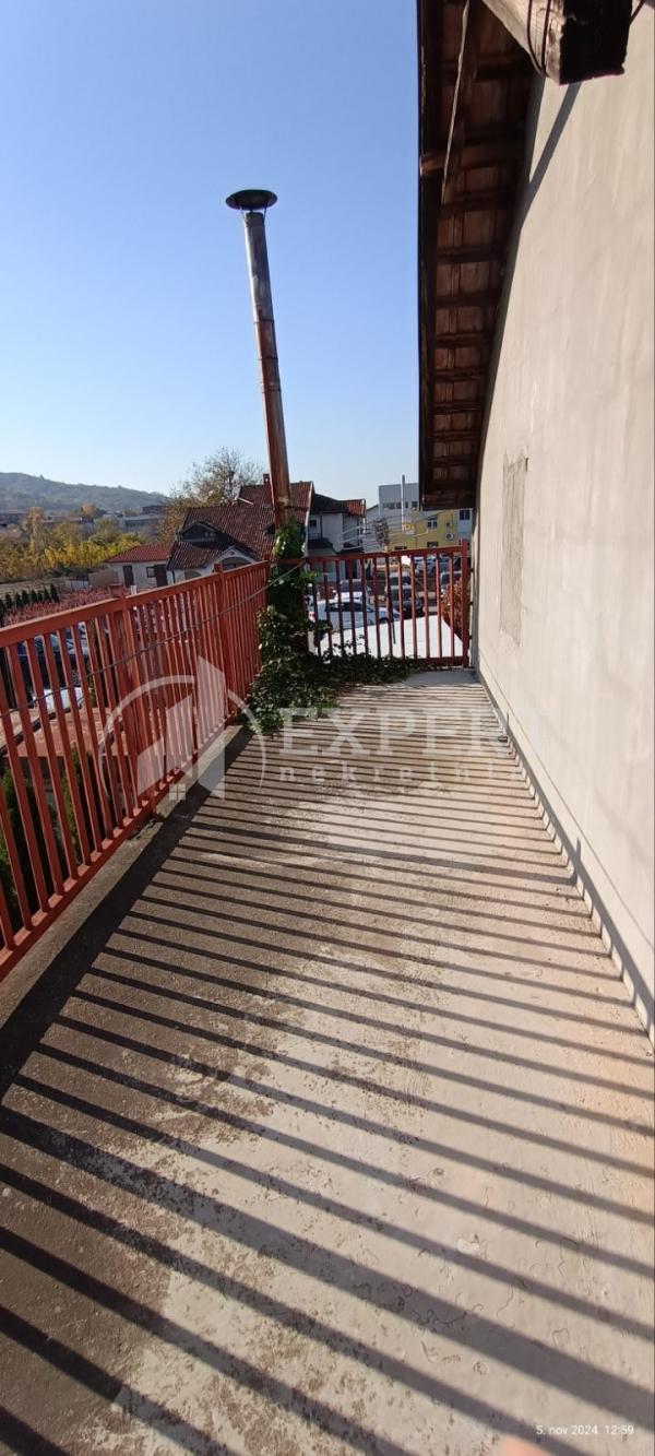 Slika 11 - Bulevar svetog cara,  Kuća za izdavanje, 160m2, 1.000€