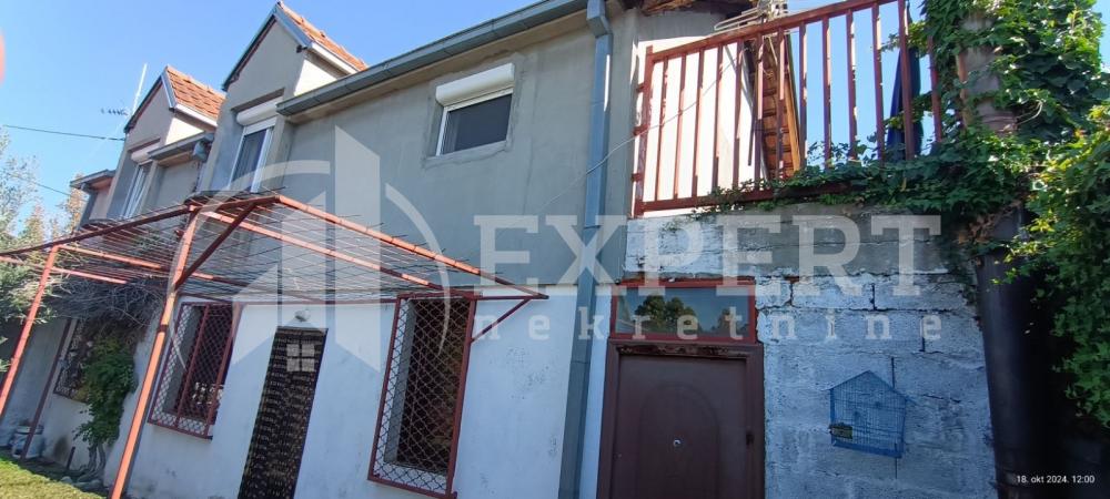 Slika 1 - Bulevar svetog cara,  Kuća za izdavanje, 160m2, 1.000€