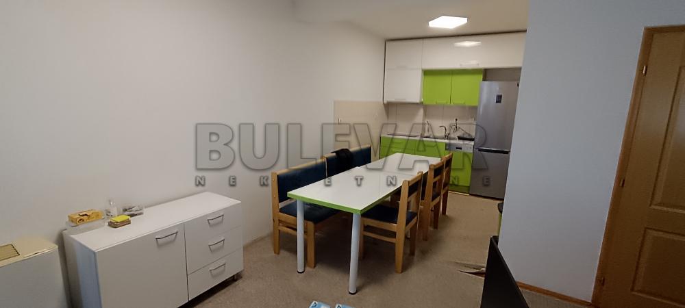 Slika 2 - Generala Bože Jankovića,  Lokal za izdavanje, 93m2, 900€