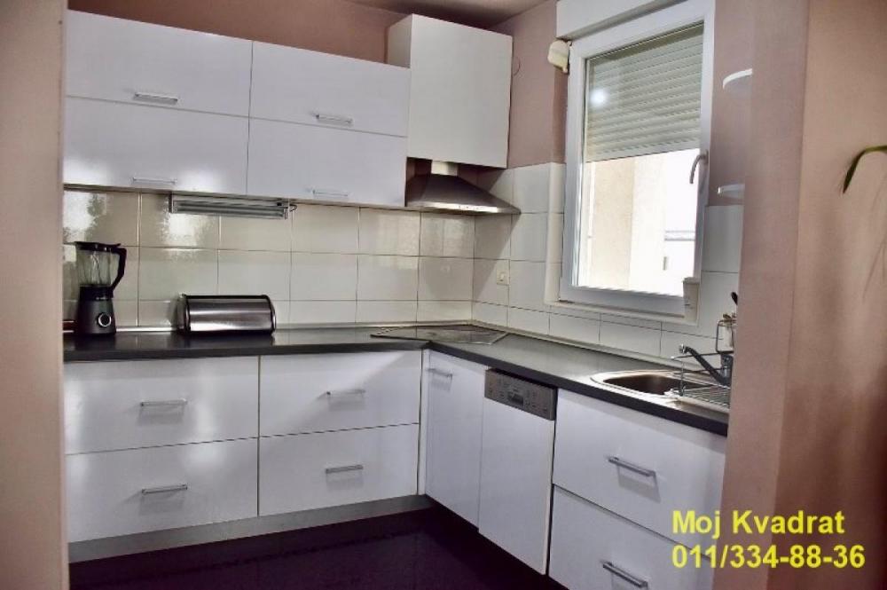 Slika 4 - Četvorosoban stan na prodaju, 160m2, 665.000€