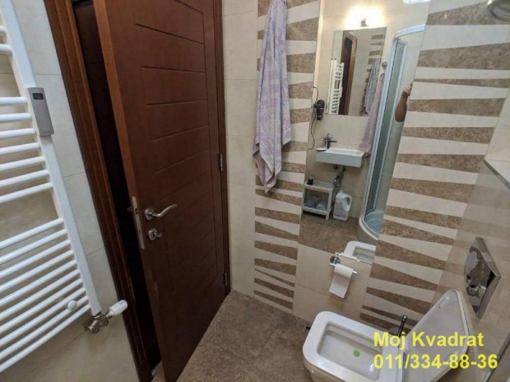 Slika 5 - Trosoban stan za izdavanje, 82m2, 1.000€