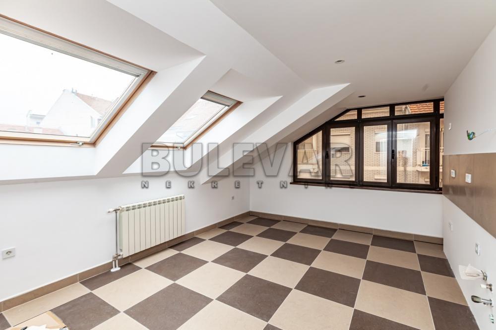 Slika 6 - Studenička, Četvorosoban stan na prodaju, 149m2, 180.000€