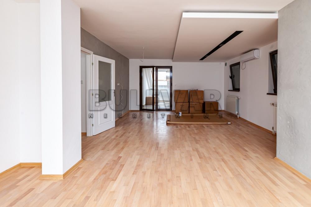 Slika 1 - Studenička, Četvorosoban stan na prodaju, 149m2, 180.000€