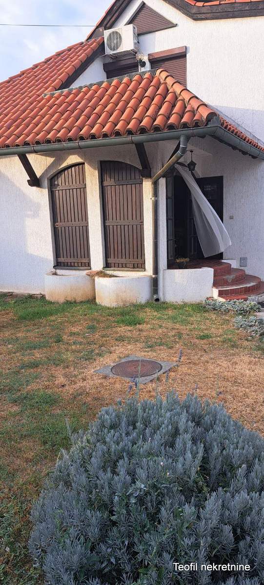 Slika 2 - Crnogorska,  Kuća na prodaju, 134m2, 290.000€